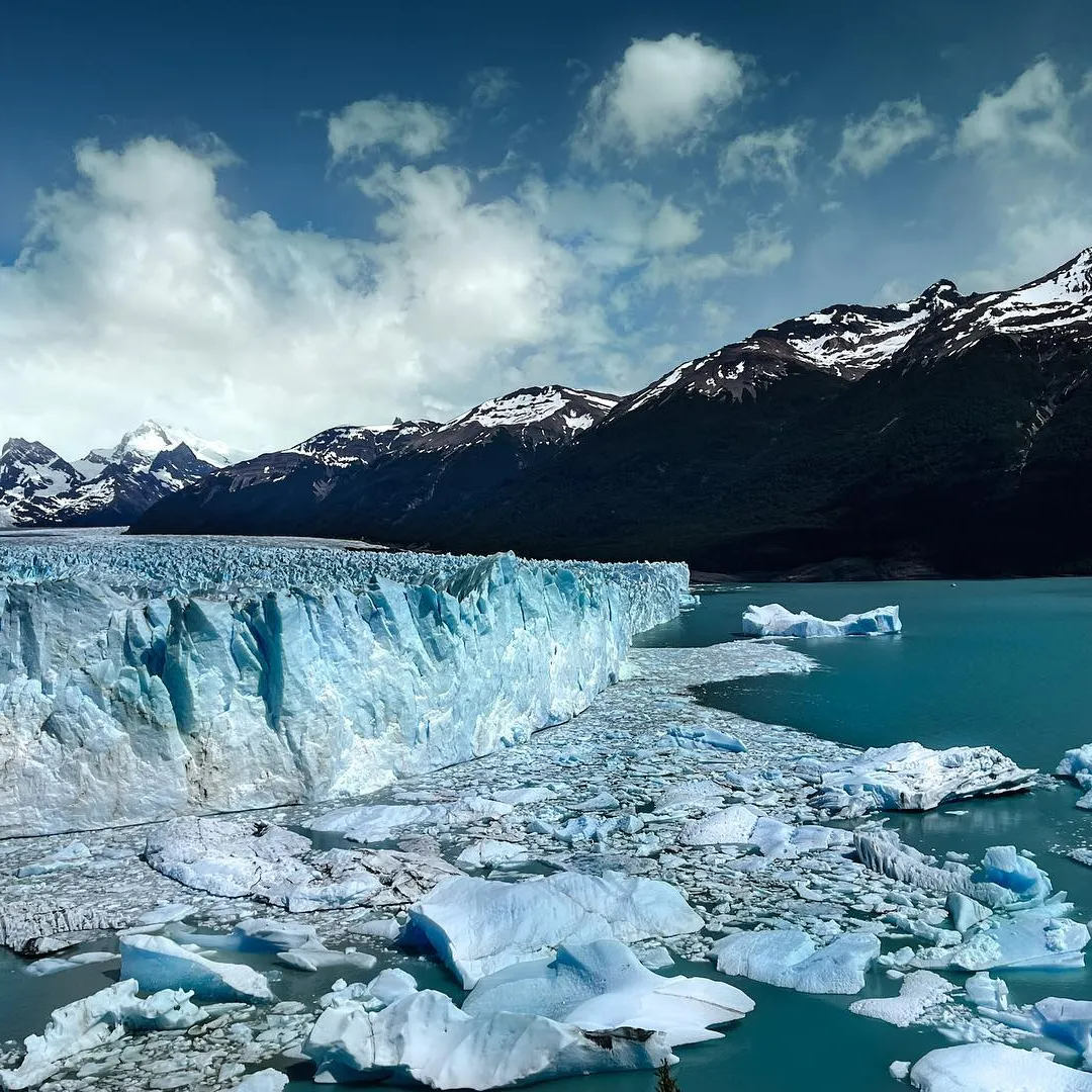 莫雷诺冰川 (2).png Patagonia:地球是我们唯一的股东