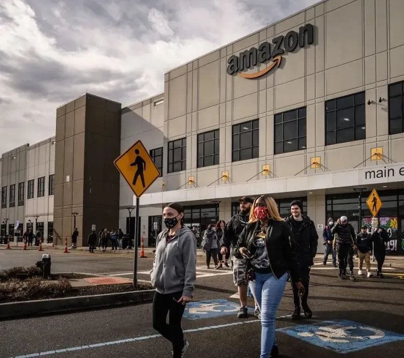 亚马逊Prime：户外用品大爆单？亚马逊包裹储物柜上线了！