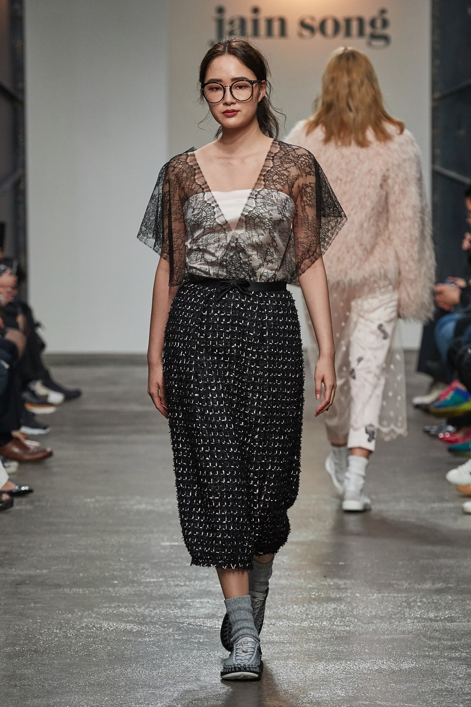 年收3亿美金,复购率91%!又一“丑鞋”品牌占领鞋类市场?