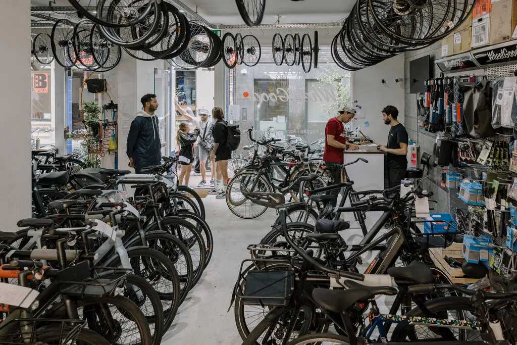 荷兰E-Bike品牌VanMoof被Lavoie收购