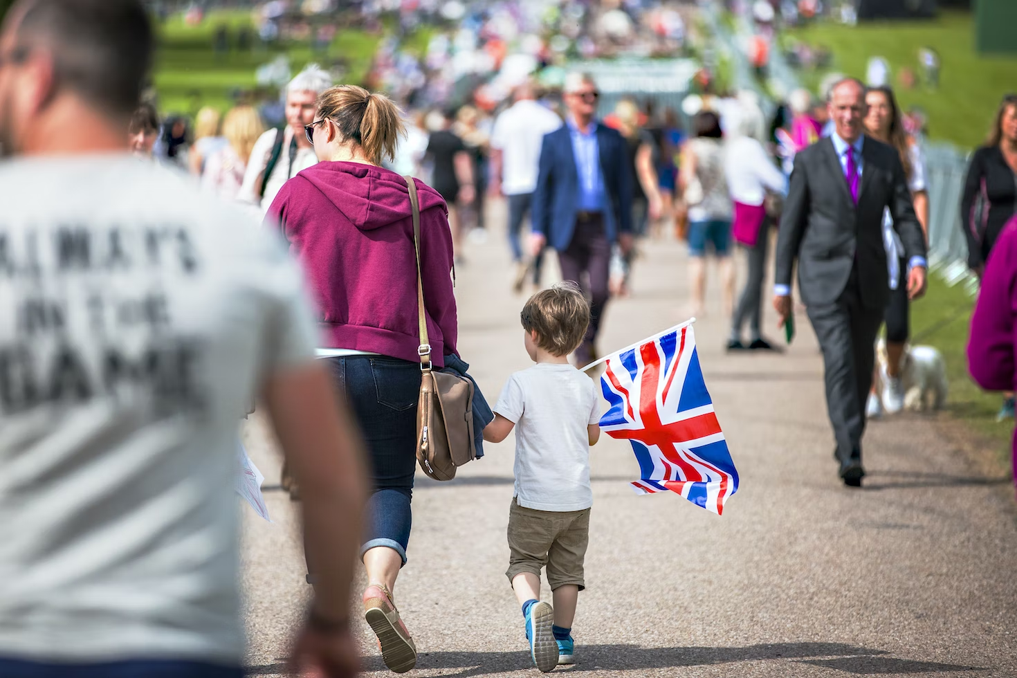 英国2月电商增幅达2.6%，但仍落后于通胀水平