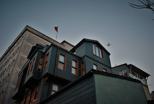 跨境电商市场发展有什么好处？跨境电商市场发展面临哪些挑战？