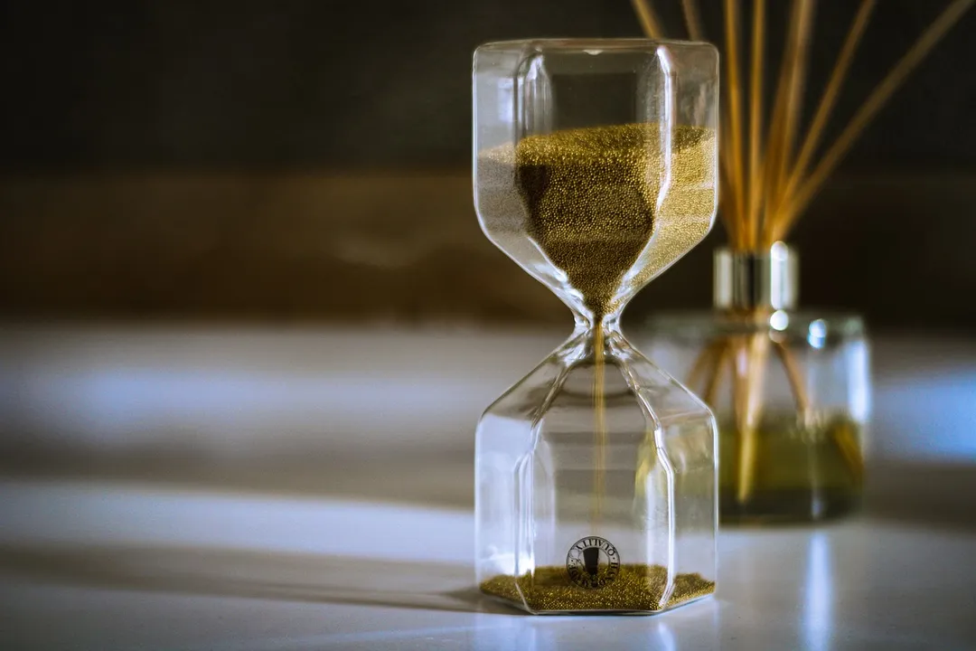选品时需要考虑哪些因素,如何确保产品质量和市场需求的匹配?