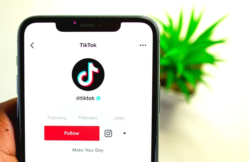 TikTok靠搬运视频能赚钱吗?TikTok搬运视频赚钱方式