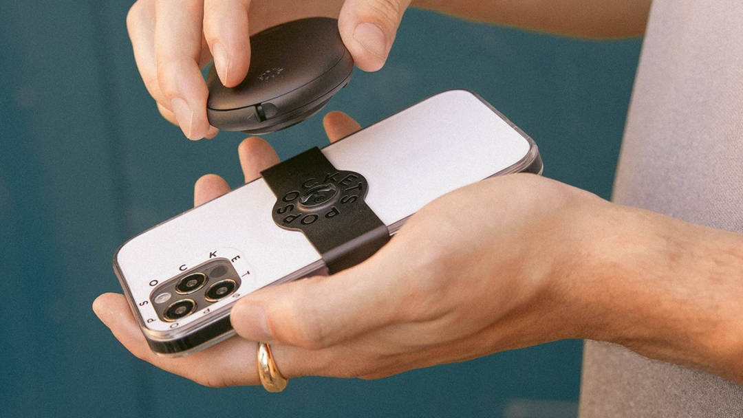 全球卖出2亿件！这家3C大卖如何多年垄断品类第一？