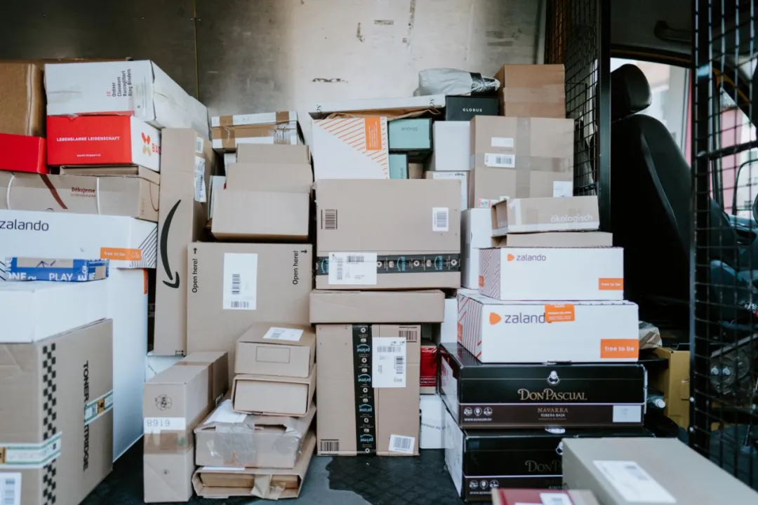 和UPS、DHL、FedEx抢市场,顺丰、菜鸟、京东、极兔等中国快递该如何发力出海?