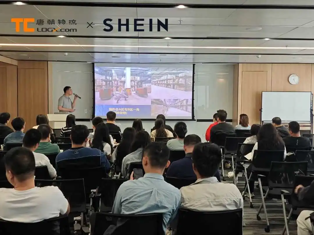 谁想进入美国,都必须通过这个港口