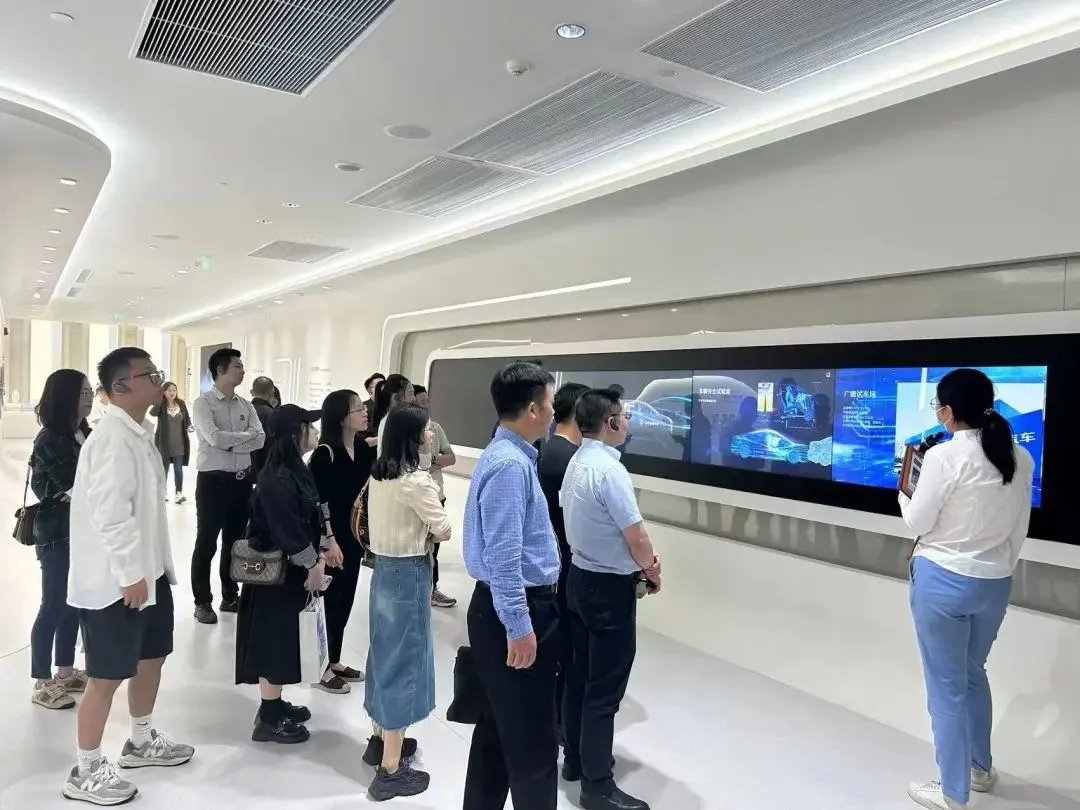 易达优送随宁波南部商务区访学团走进名企,共谋发展!