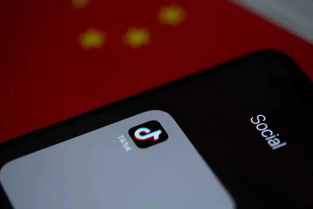 618后——抖音向左,TikTok向右