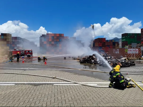 宁波港货轮上集装箱爆炸，最新报告