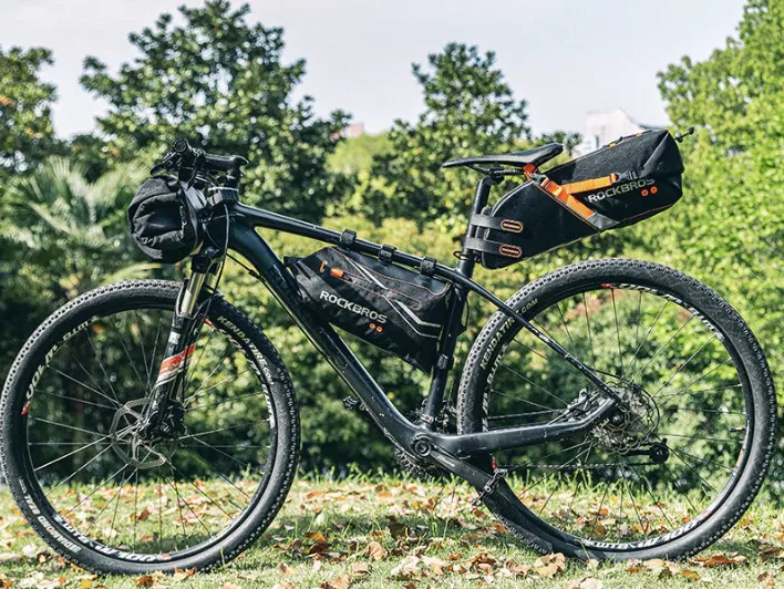夜骑神器,年销10亿!E-bike出海东南亚,如何登顶类目Top 1?