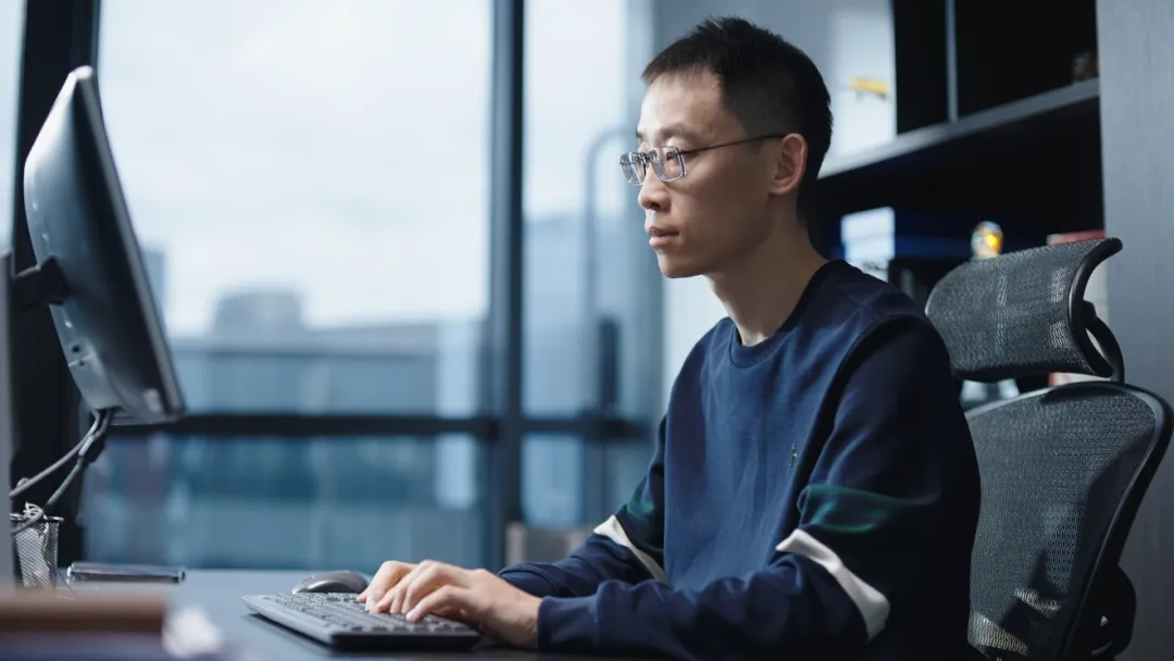 从借款十万到在亚马逊年销数亿:厦大高材生的跨境实录