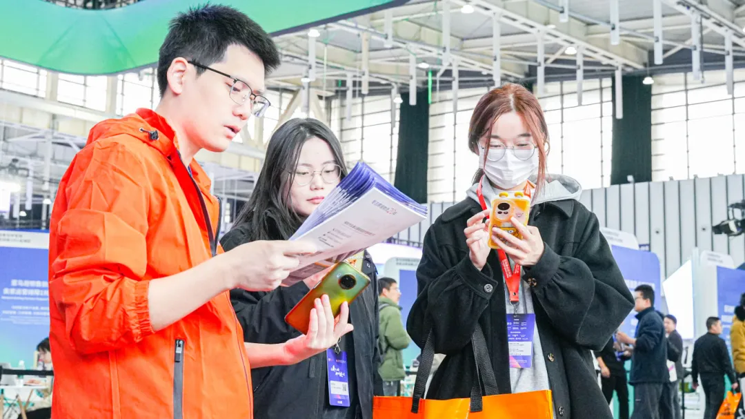 现场直击|宝通达国际物流亮相2024亚马逊全球开店跨境峰会，助力高质量出海!