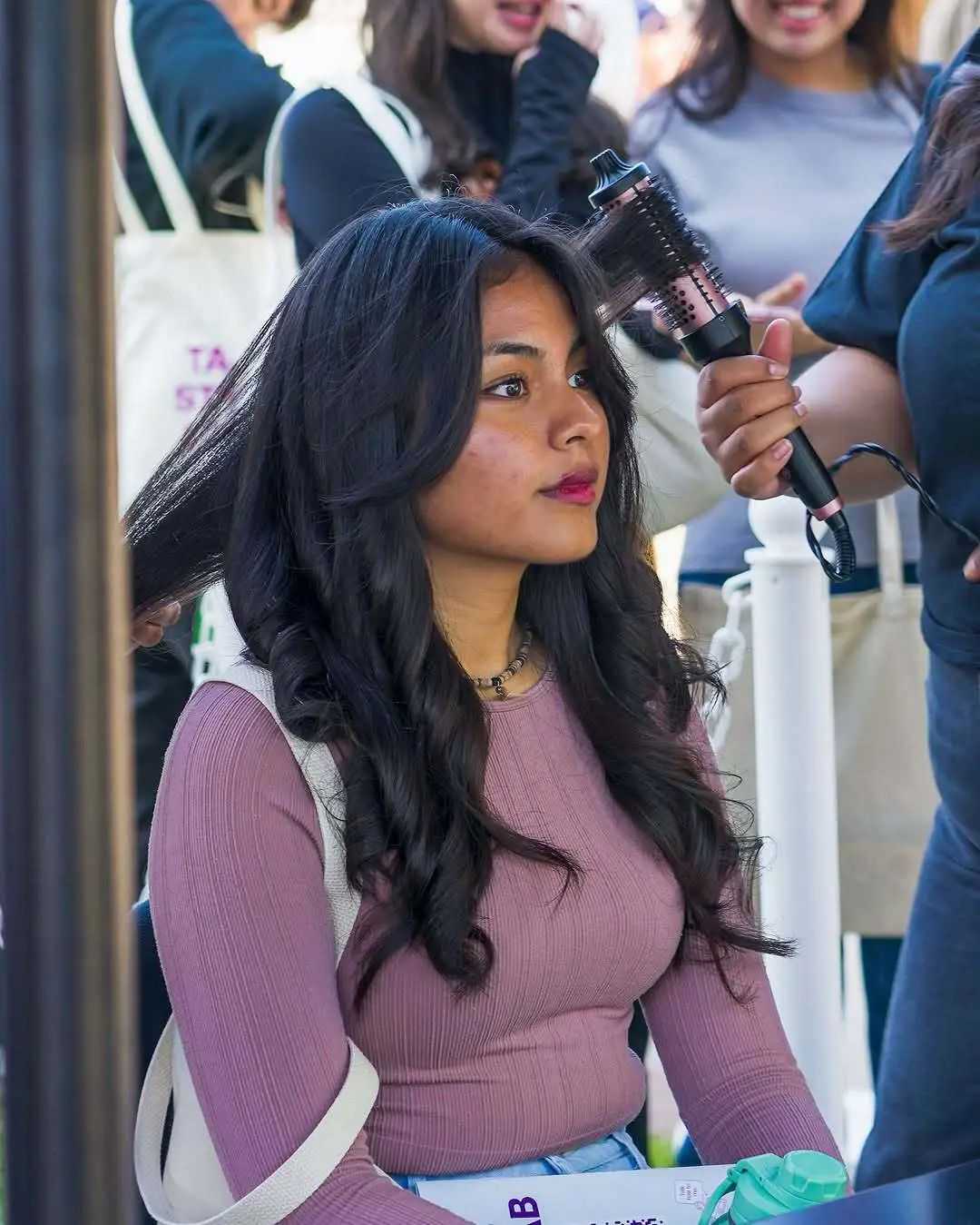 单视频带货百万美金!TikTok Shop美发工具品牌黑五日卖1.5万件