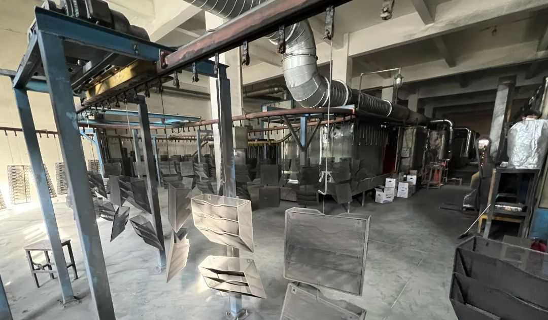 墙上收纳工具如何年入千万美金？揭秘亚马逊细分类目爆品秘诀！