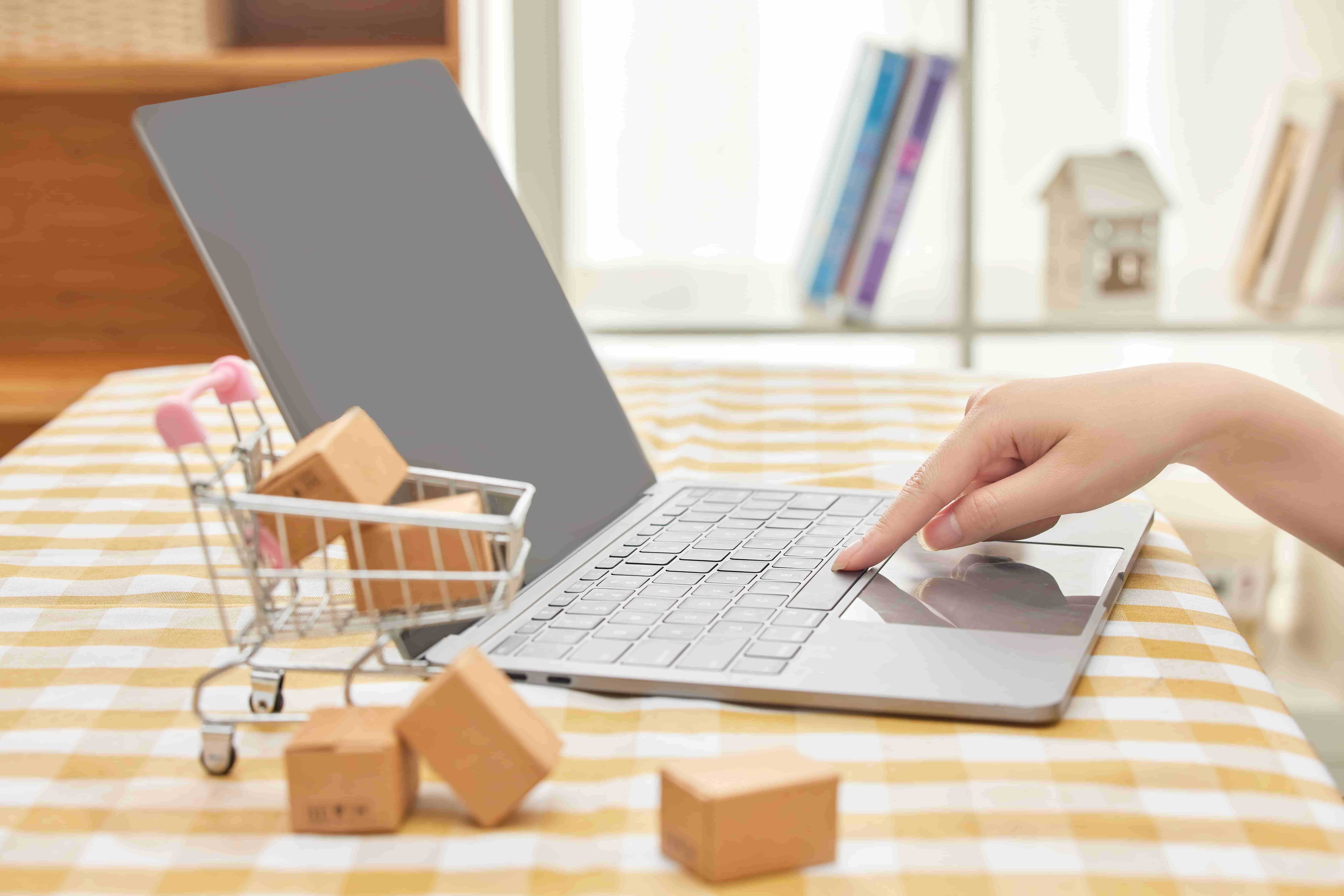 Shopify推出AI设计工具，店铺搭建时间大幅缩短