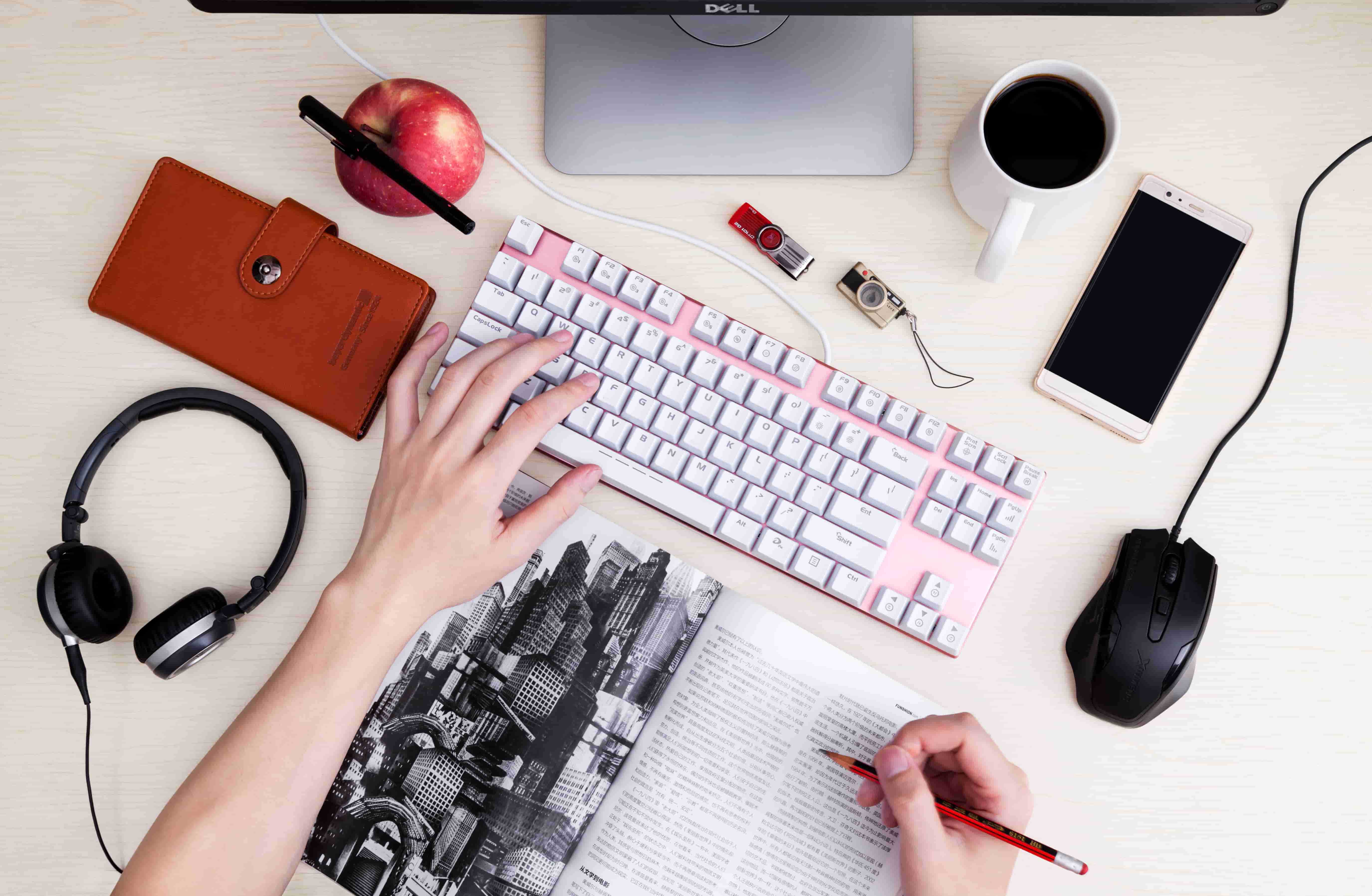 搜索驱动Q4全球电商44%收入，健康美容等品类转化率显著