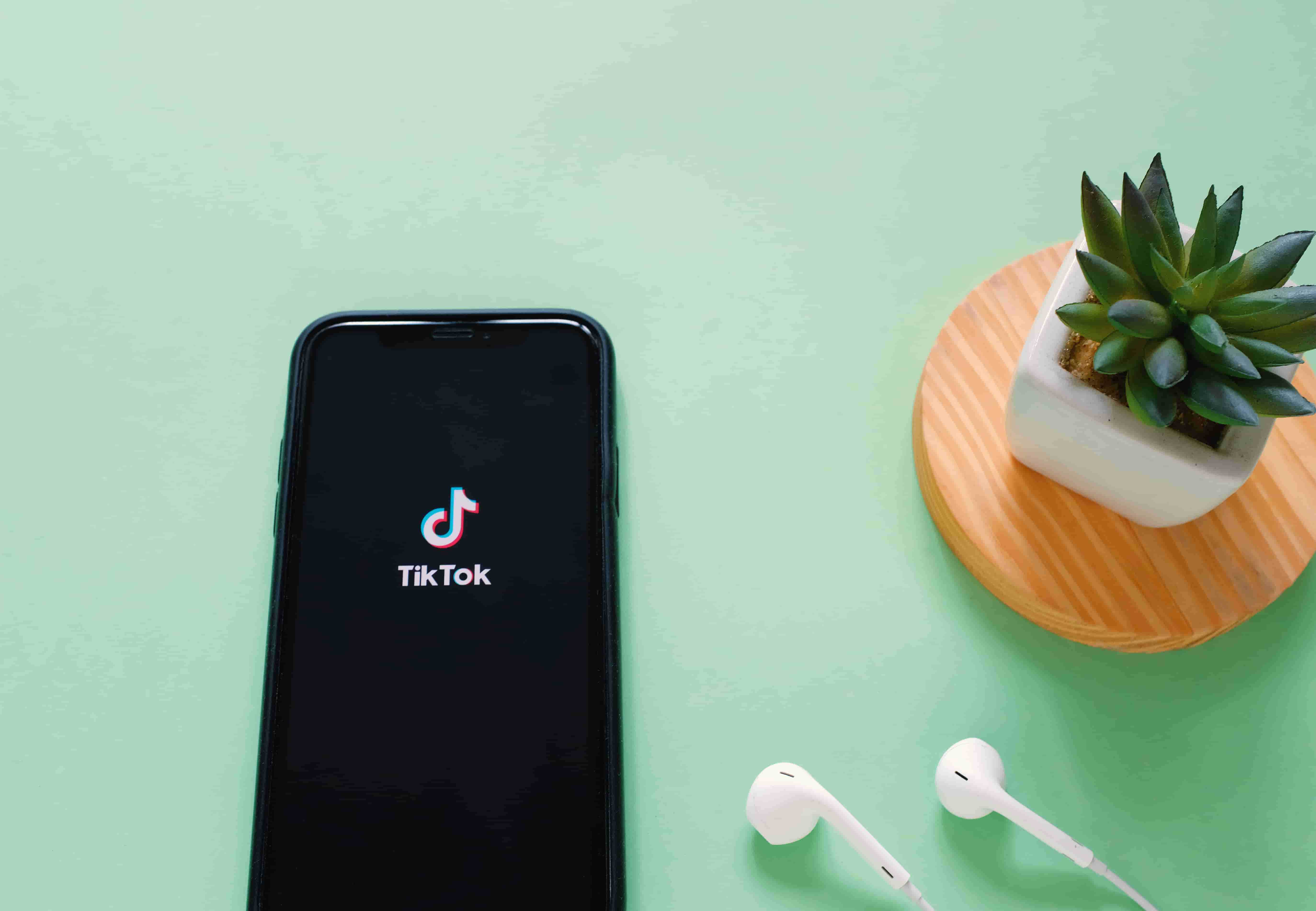 TikTok 1月热销趋势：手机配件广告转化率高达12.84%