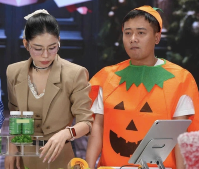 号角吹响！美国对华商品征收104%关税今日生效；知名大卖售假被拘，Shopee等清空店铺产品！