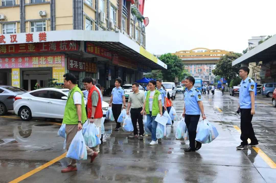 无界·护航——2025年第三届货车司机关爱日公益行动圆满举办
