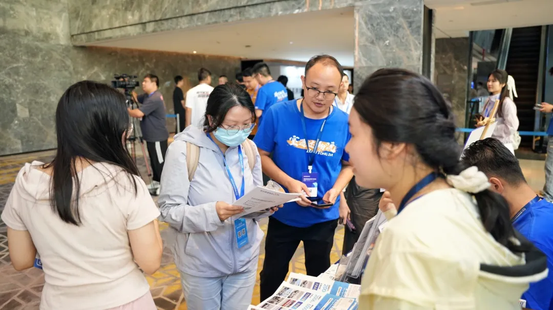 峰会现场|宝通达国际物流亮相2025领星跨境电商海外仓峰会