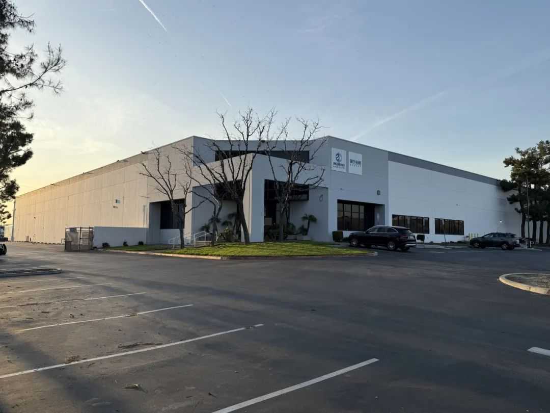 德速电商物流接受广州广播电视台采访，讲述中美关税战下的中国供应链智慧