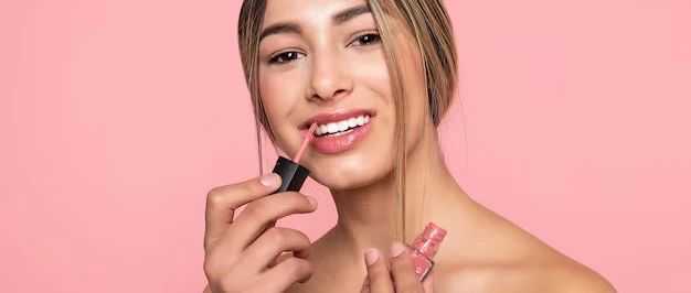 售价5美金的丰唇油，在TikTok墨西哥上架不到30天卖出近10万人民币