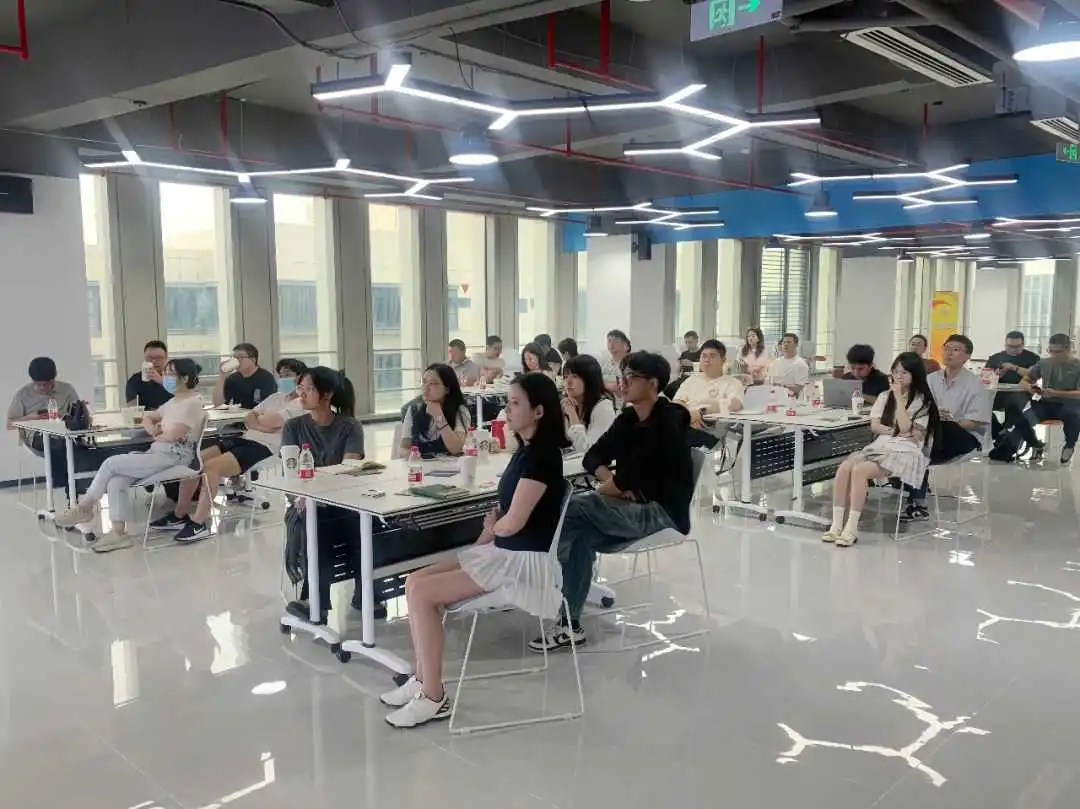 沙龙回顾|亚马逊高管、头部大卖、物流专家厦门论道，解读中东站点政策与流量密码！
