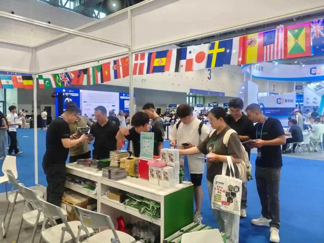 亦邦闪耀杭州跨交会：全链路体系+品牌升级，实力加冕再出发！