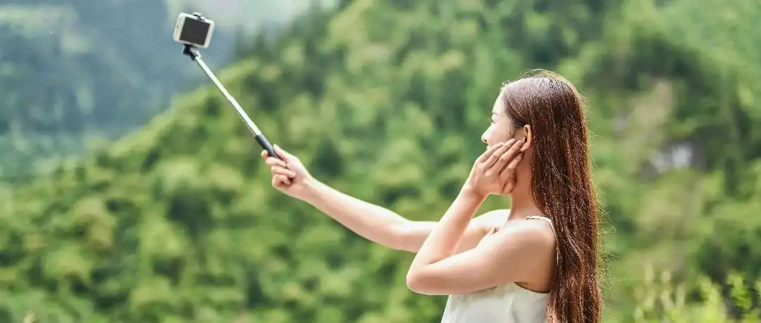 淘宝同款自拍杆火到美国,TikTok月销近2万单
