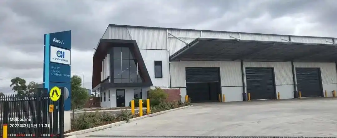 十年专注,让跨境物流变得更简单→
