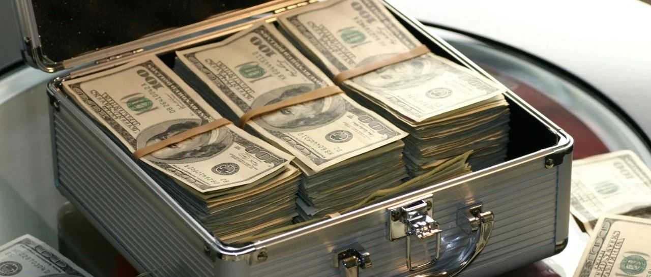 “放贷”在何时何地都是好生意｜7月全球金融网站热推榜