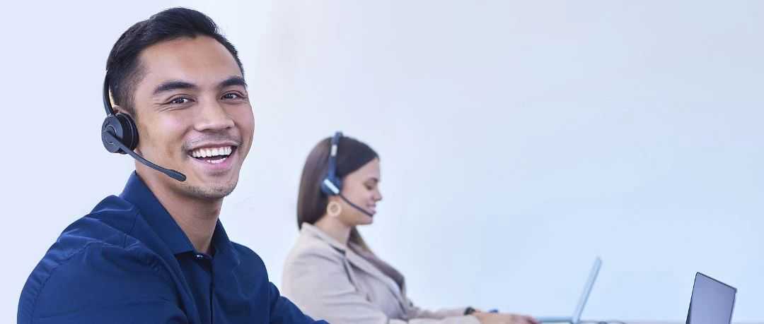 自建团队vs客服外包，哪个更适合你的企业？