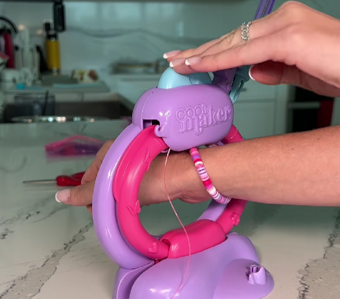 DIY手串玩具火爆全网，TikTok卖家7天赚了100w