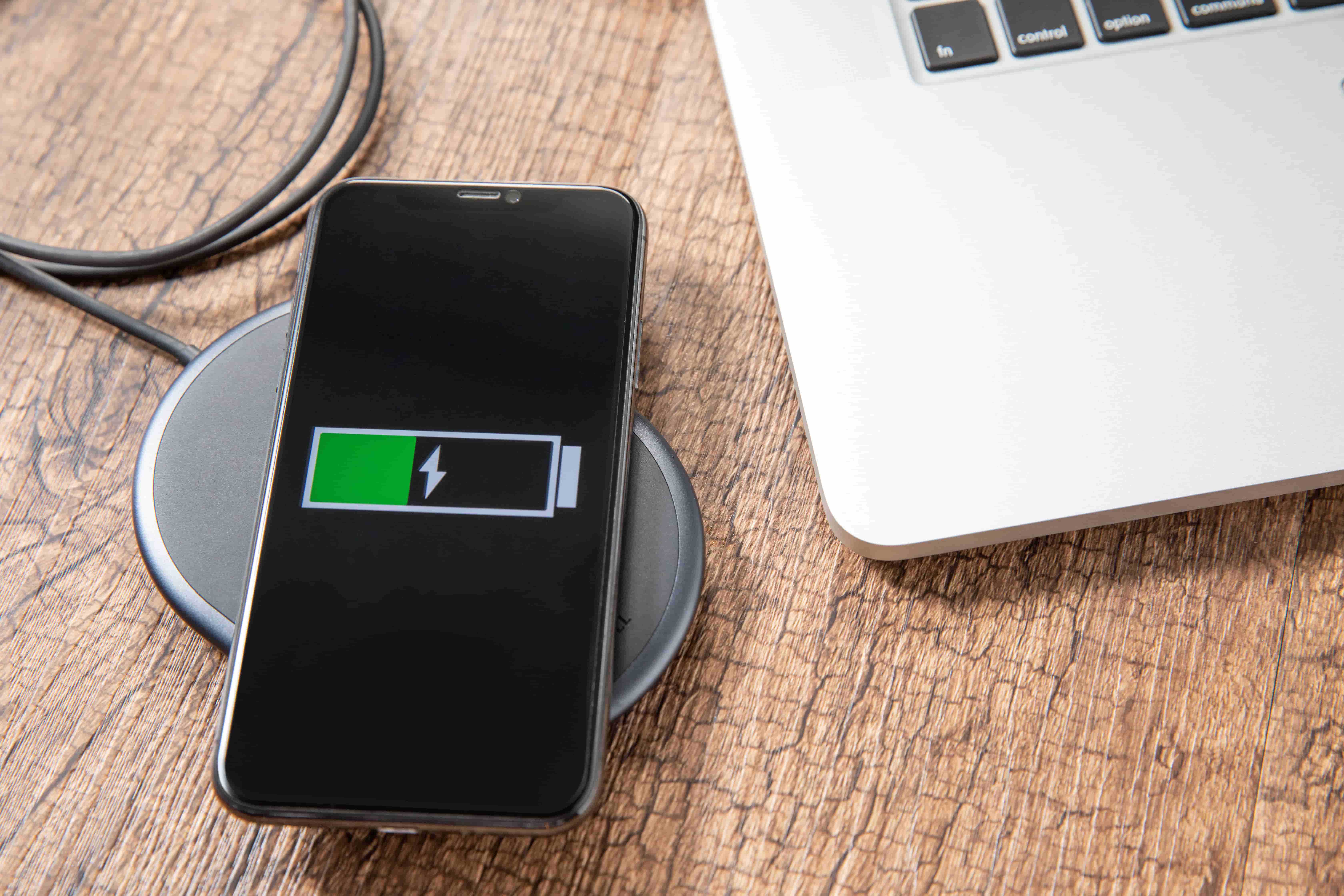 中国电子品牌在巴西市场快速扩张，在线销售占比达54%