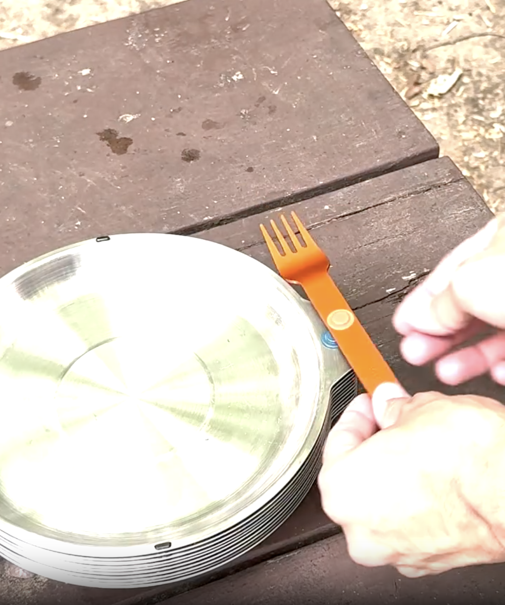 9秒视频2.8万曝光!磁吸刀叉在户外圈真是火得没边了