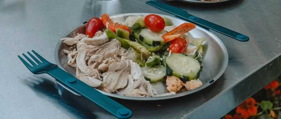 9秒视频2.8万曝光！磁吸刀叉在户外圈真是火得没边了