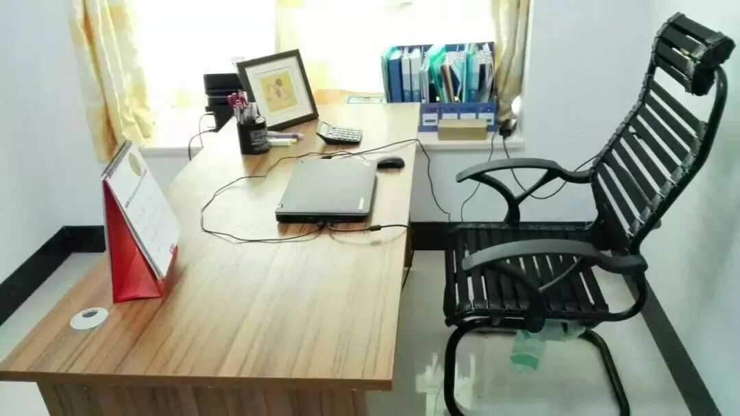 两年，我们把“不可能”写成了“不，可能”