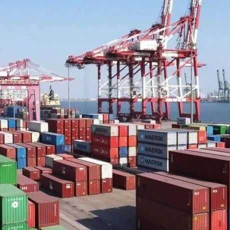 中美关税大洗牌!运价密集上涨,抢舱大战一触即发