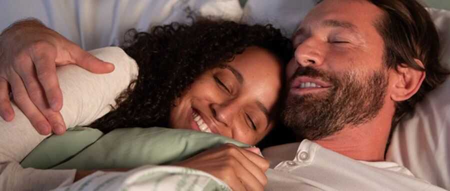 美国宝妈靠创新床单狂揽百万美金！加一条拉链解决百年痛点