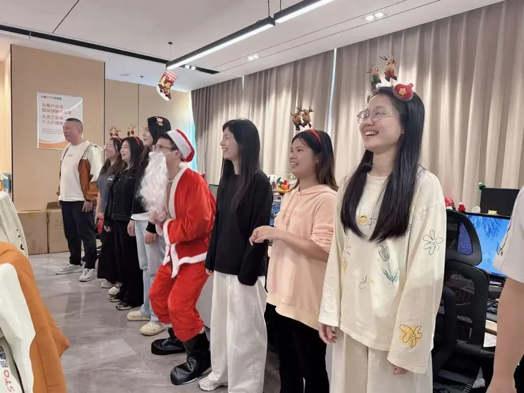 豪速通第四季度生日会遇上了圣诞节！