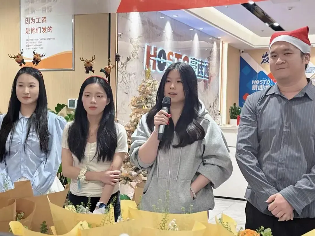 豪速通第四季度生日会遇上了圣诞节！