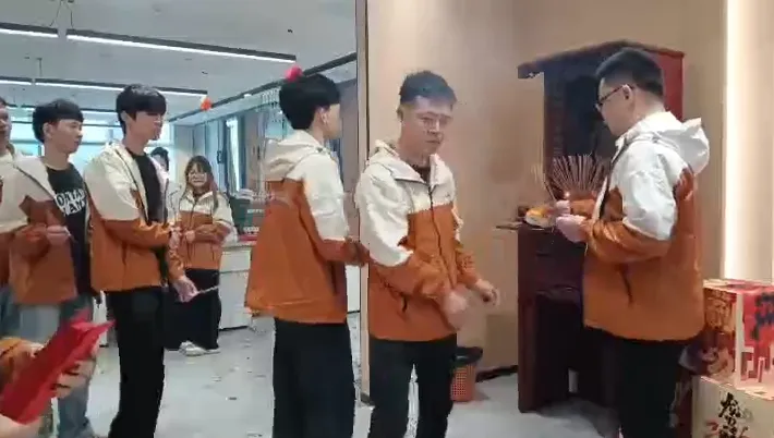 正月初九，万象更新【豪速通物流科技】开工大吉！