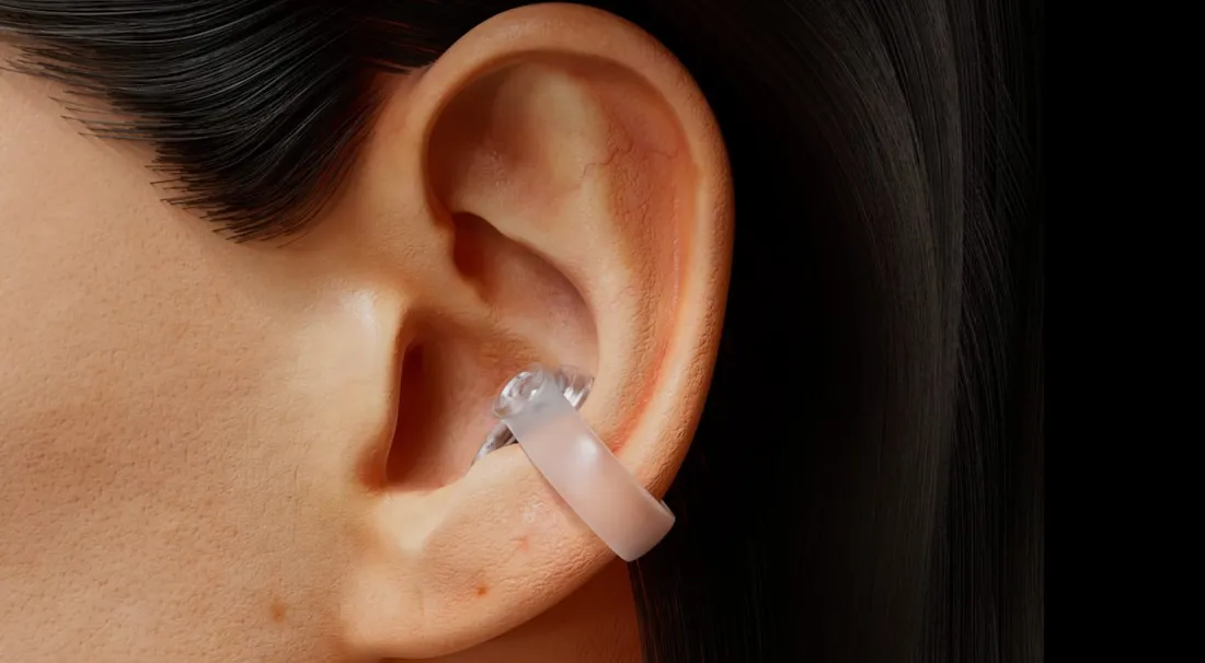 获投1720万美元,这对前Bose工程师打造的“隐形”耳环,如何颠覆千亿健康追踪赛道?