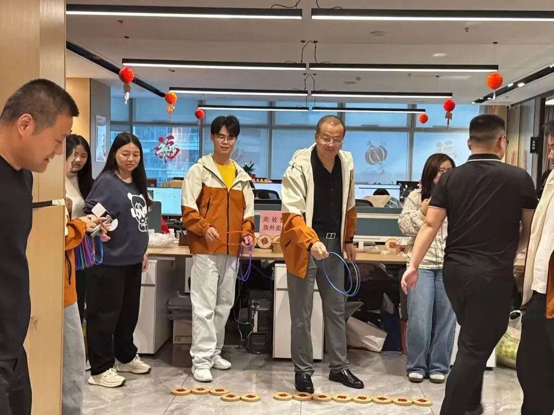 1f90d22ea8912462de94010658df2a02.jpg 正月十五,豪速通陪你过团圆元宵!