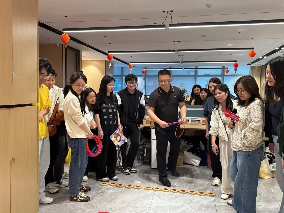 218f93fbaf265deaa8a7a454766d5e70.jpg 正月十五,豪速通陪你过团圆元宵!