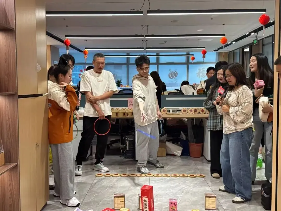 9ab6ff1ce5e67c6633232ee119b4dbe3.jpg 正月十五,豪速通陪你过团圆元宵!