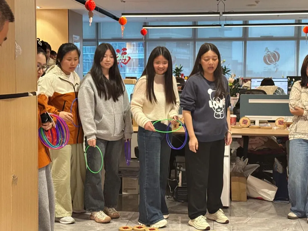 b5fc3ad8494871207863e8a049ae6fd4.jpg 正月十五,豪速通陪你过团圆元宵!