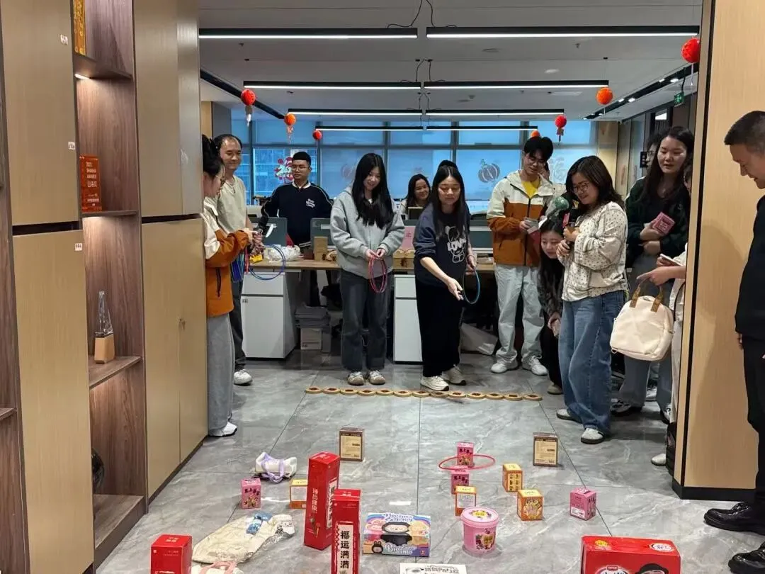 499c35747d9b4a3ab773ad4b3296092f.jpg 正月十五,豪速通陪你过团圆元宵!