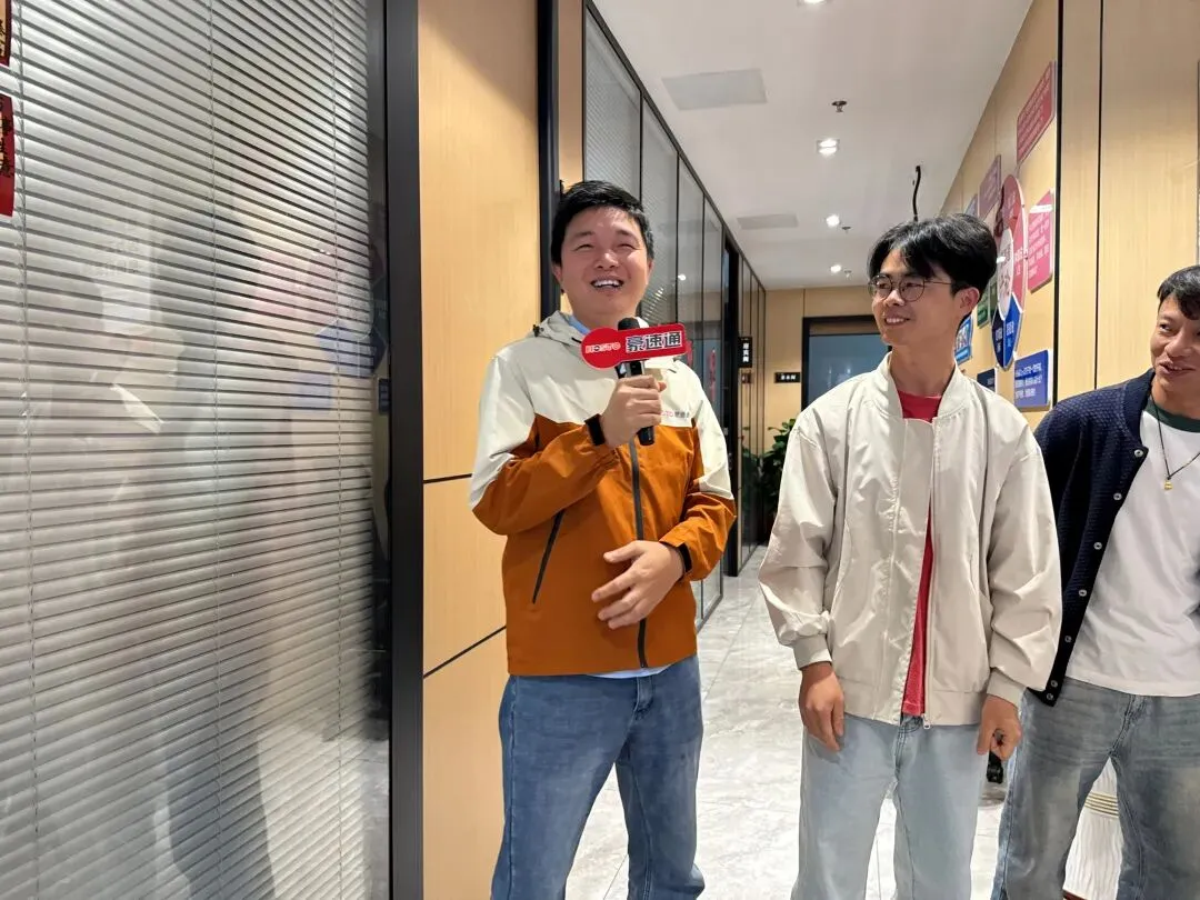 花开三月，豪速通祝全天下女神节日快乐！